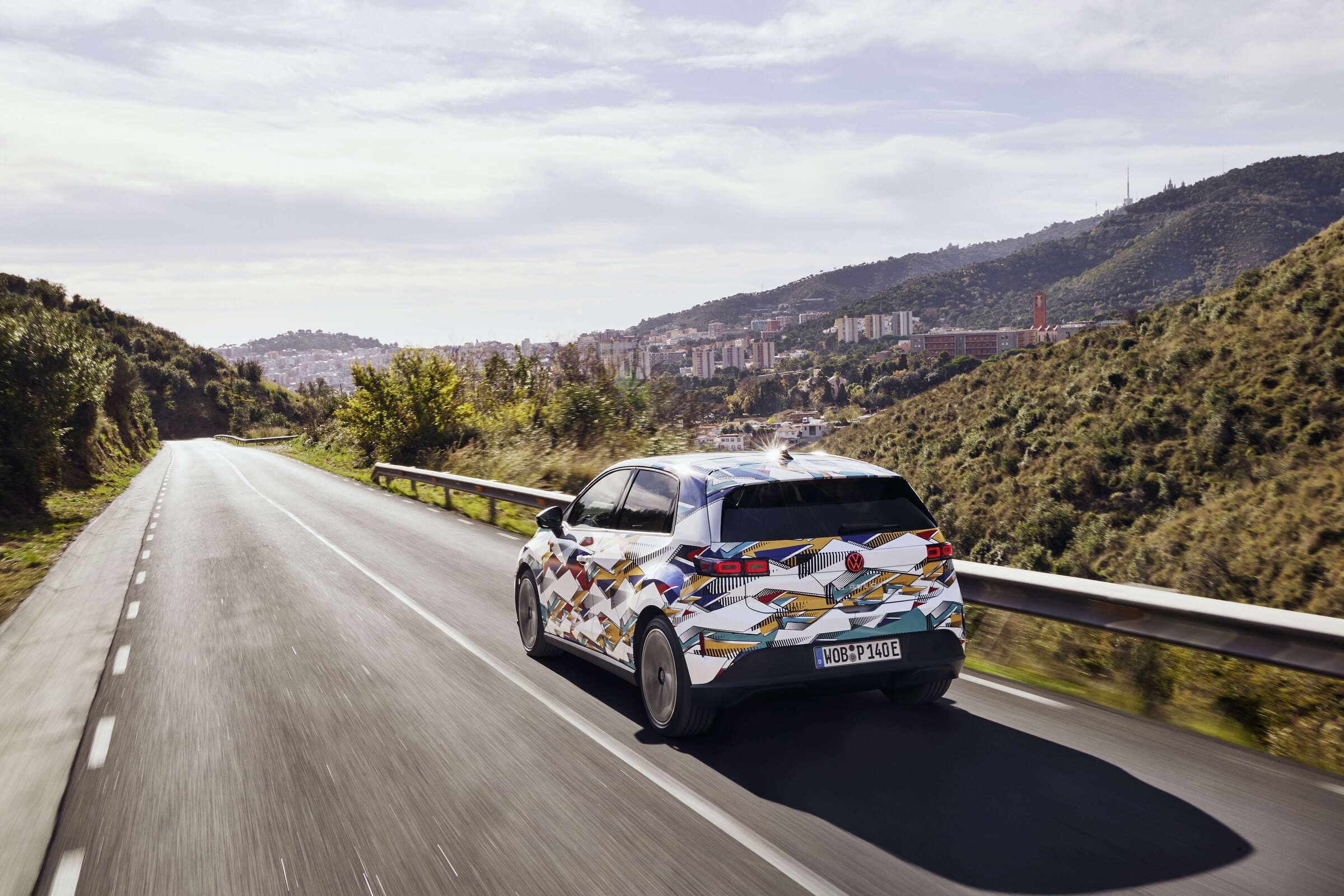 Volkswagen ID. Polo, 450 Km Menzil ve 25 Bin Euro Başlangıç Fiyatıyla Geliyor