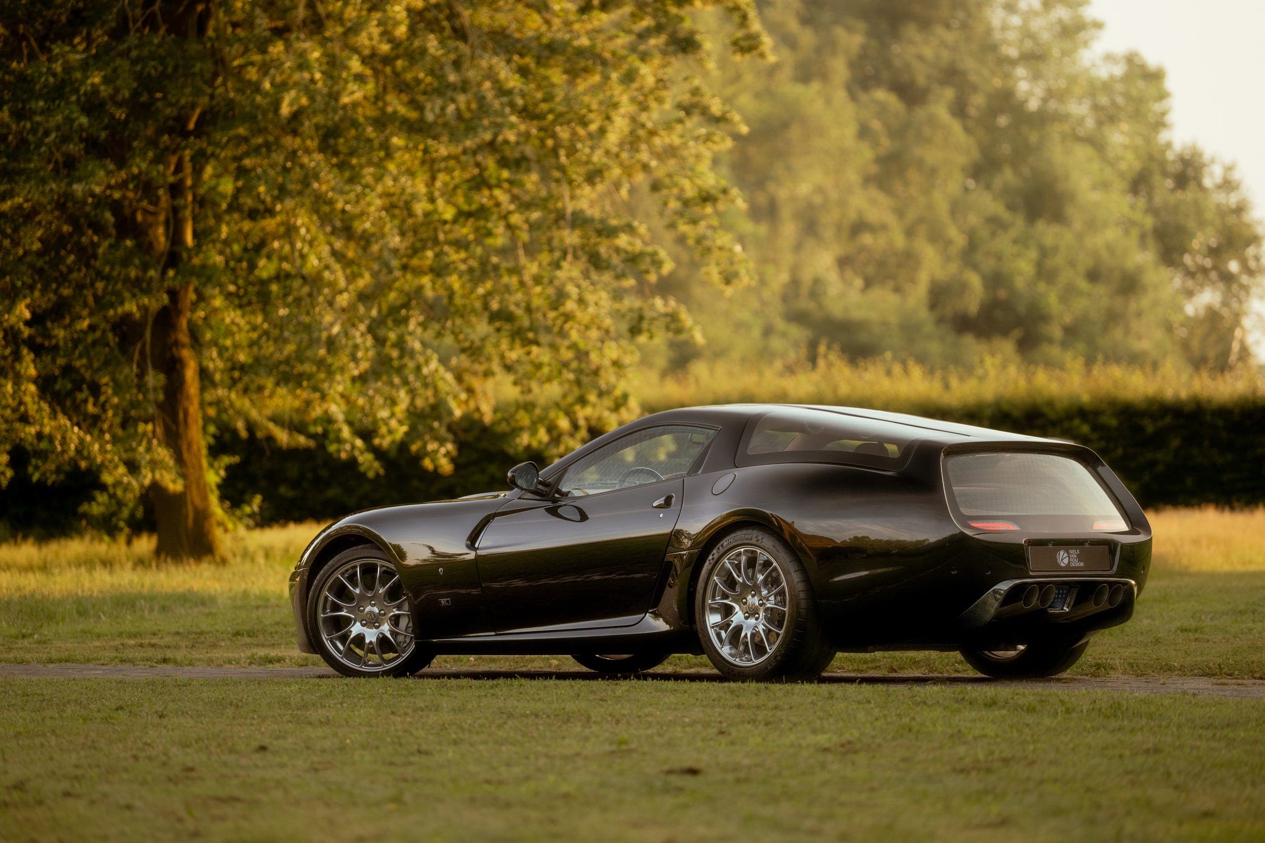 Bu Şık Shooting Brake, Zarif Bir 70'ler Ferrari'sine Saygı Duruşunda Bulunuyor