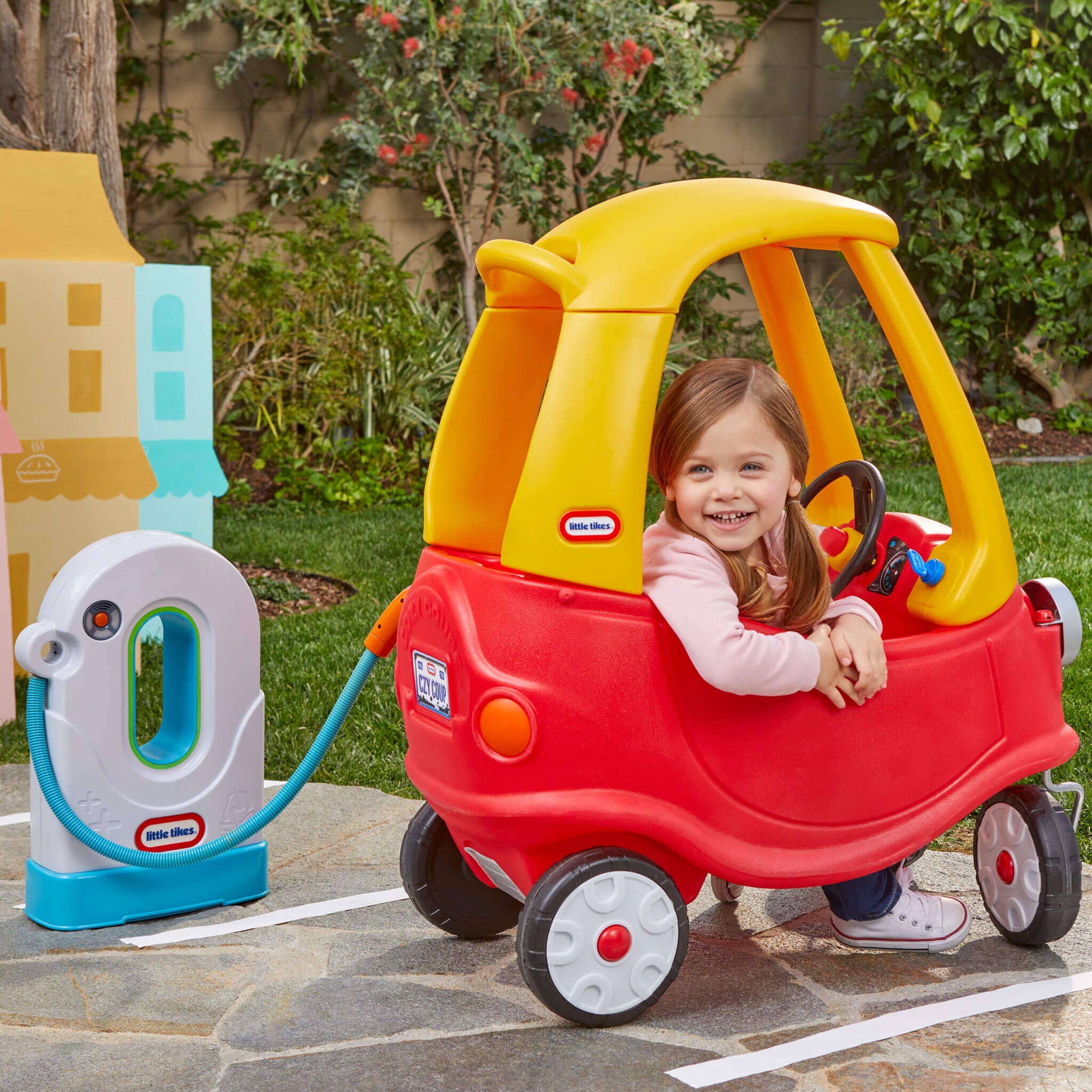 Little Tikes Cozy Coupe Artık Elektrikli Araç Olarak Satılıyor