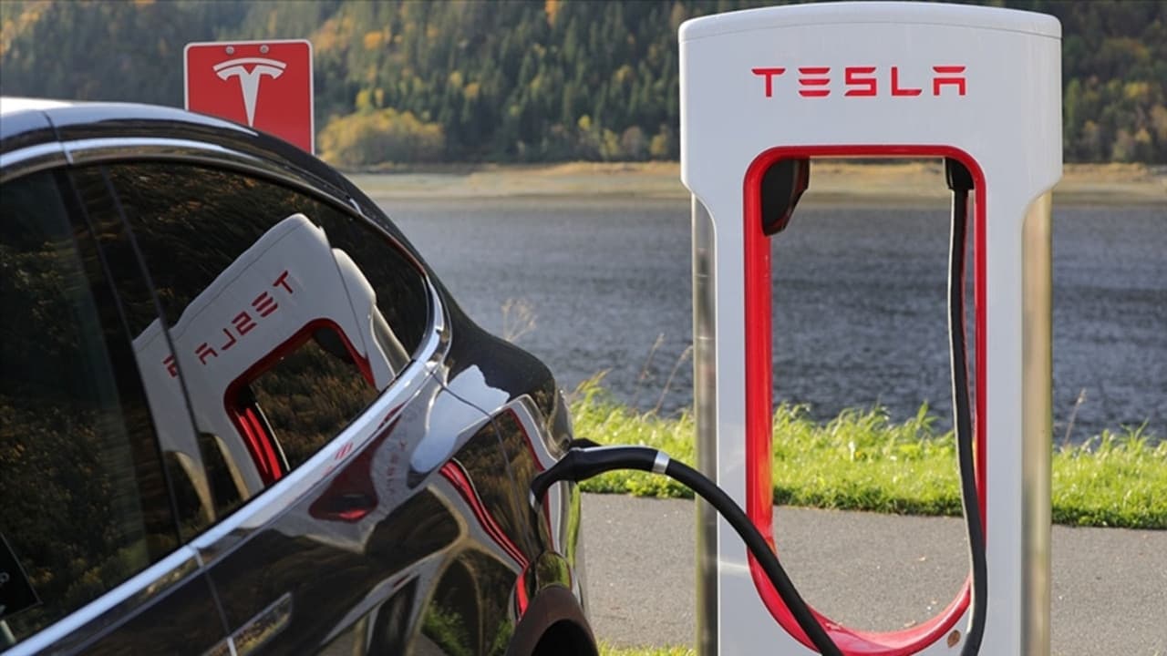 Tesla, Türkiye'de Supercharger fiyatlarına zam yaptı