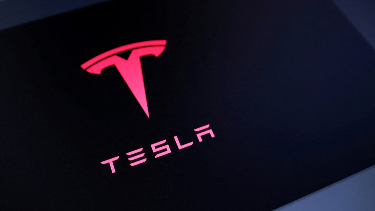 Tesla'nın geliri beklentiyi aştı, kârlılığı hayal kırıklığı yarattı