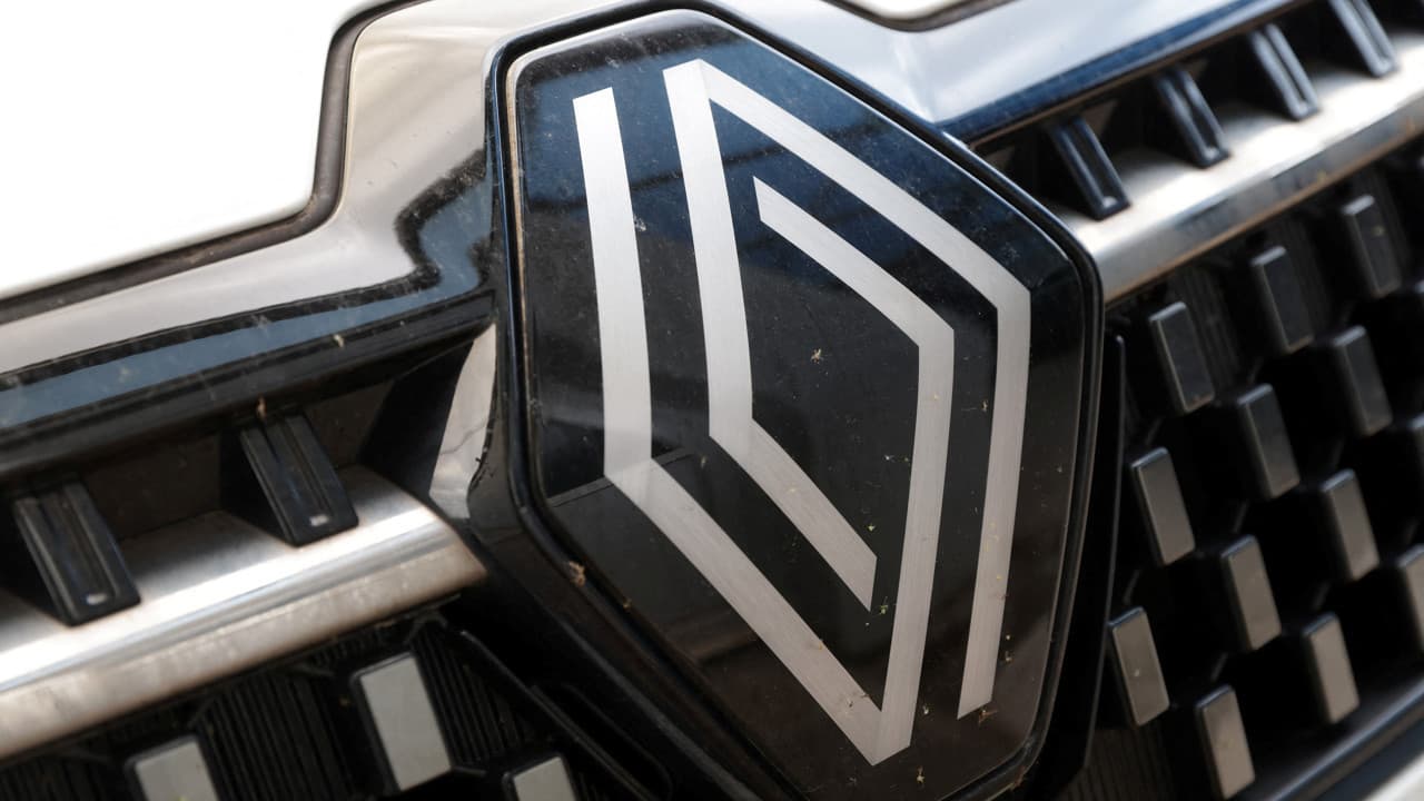 Renault'dan rekabet hamlesi: Fransa'da 800 mühendislik pozisyonu kaldırılacak