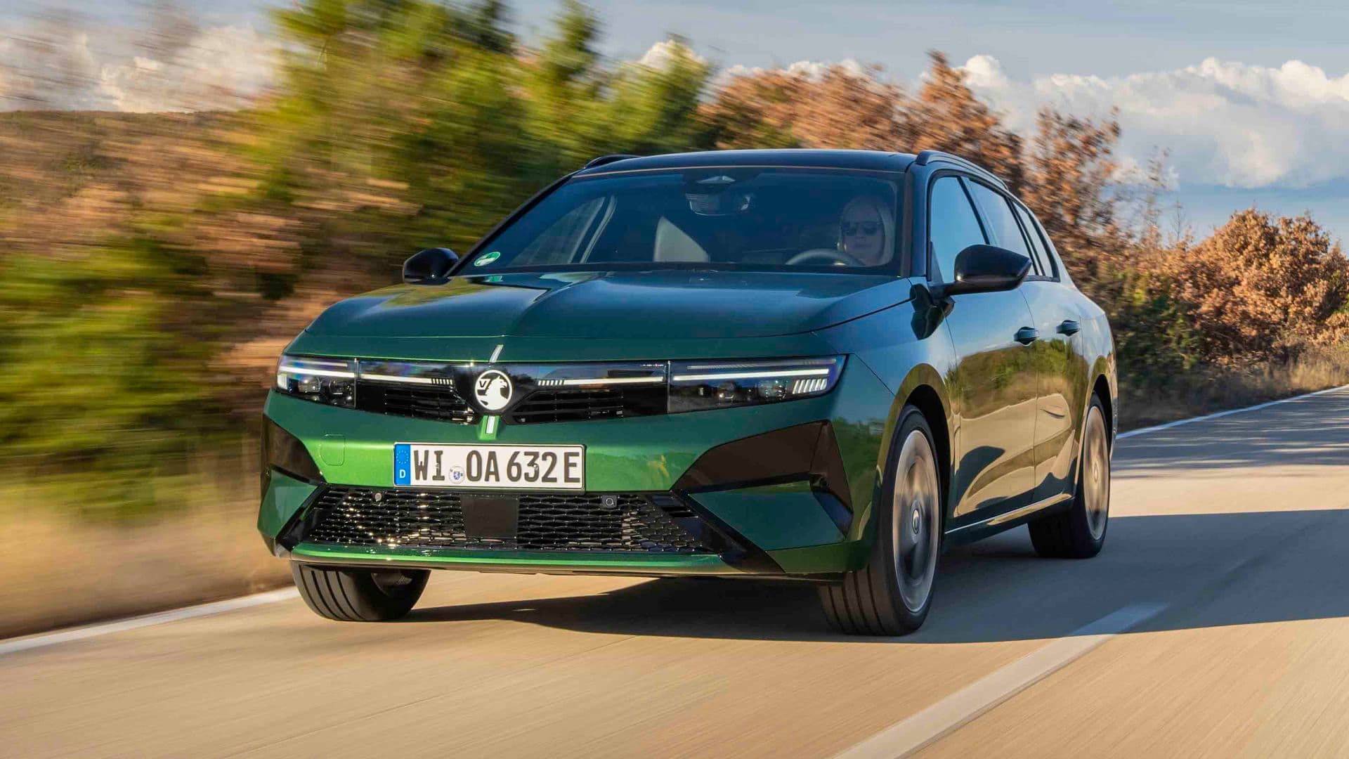 Vauxhall Astra Sports Tourer İncelemesi - Fotoğraflar