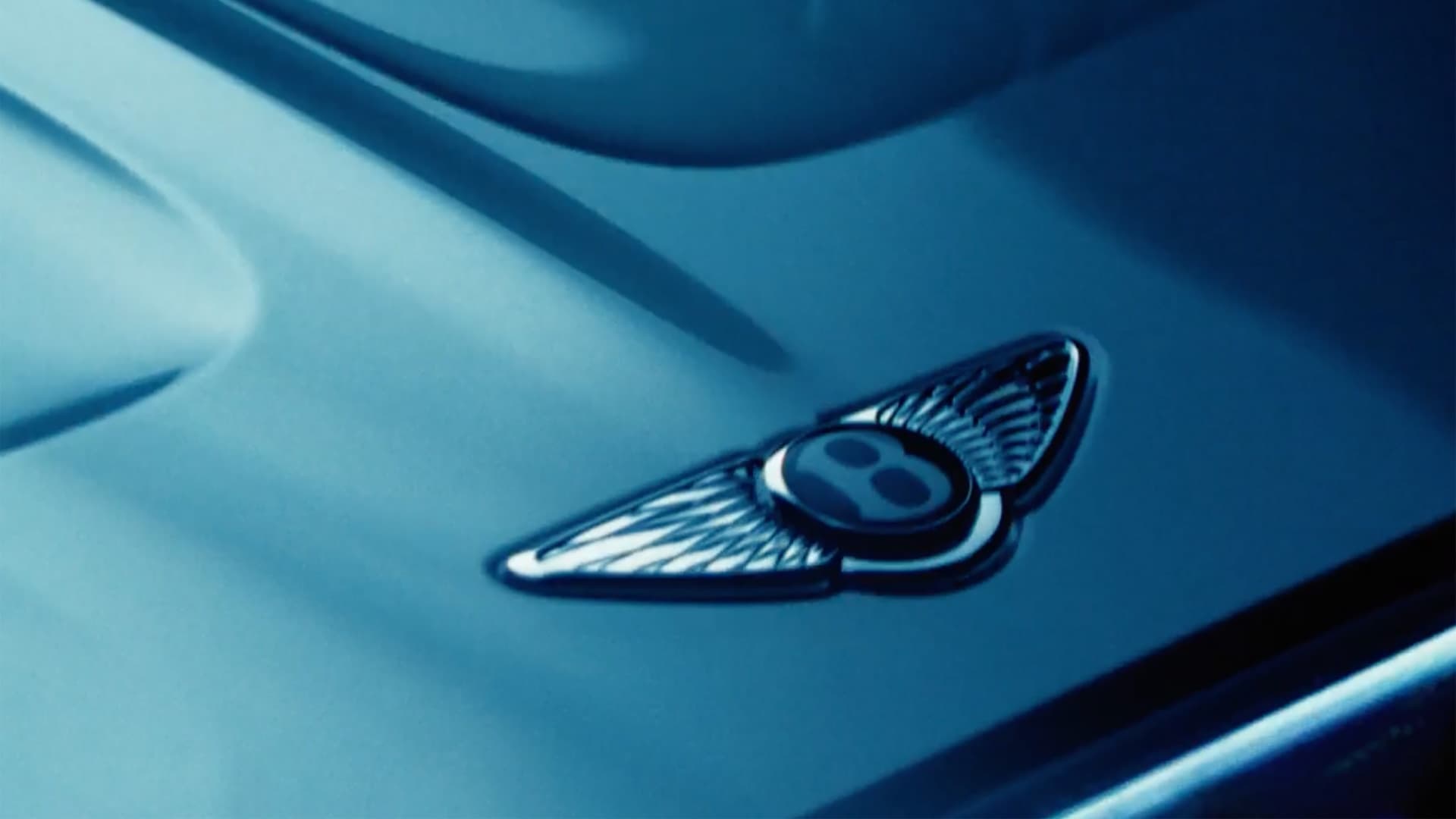 Yeni Bentley Torcal Tanıtım Görselleri ve Casus Fotoğrafları