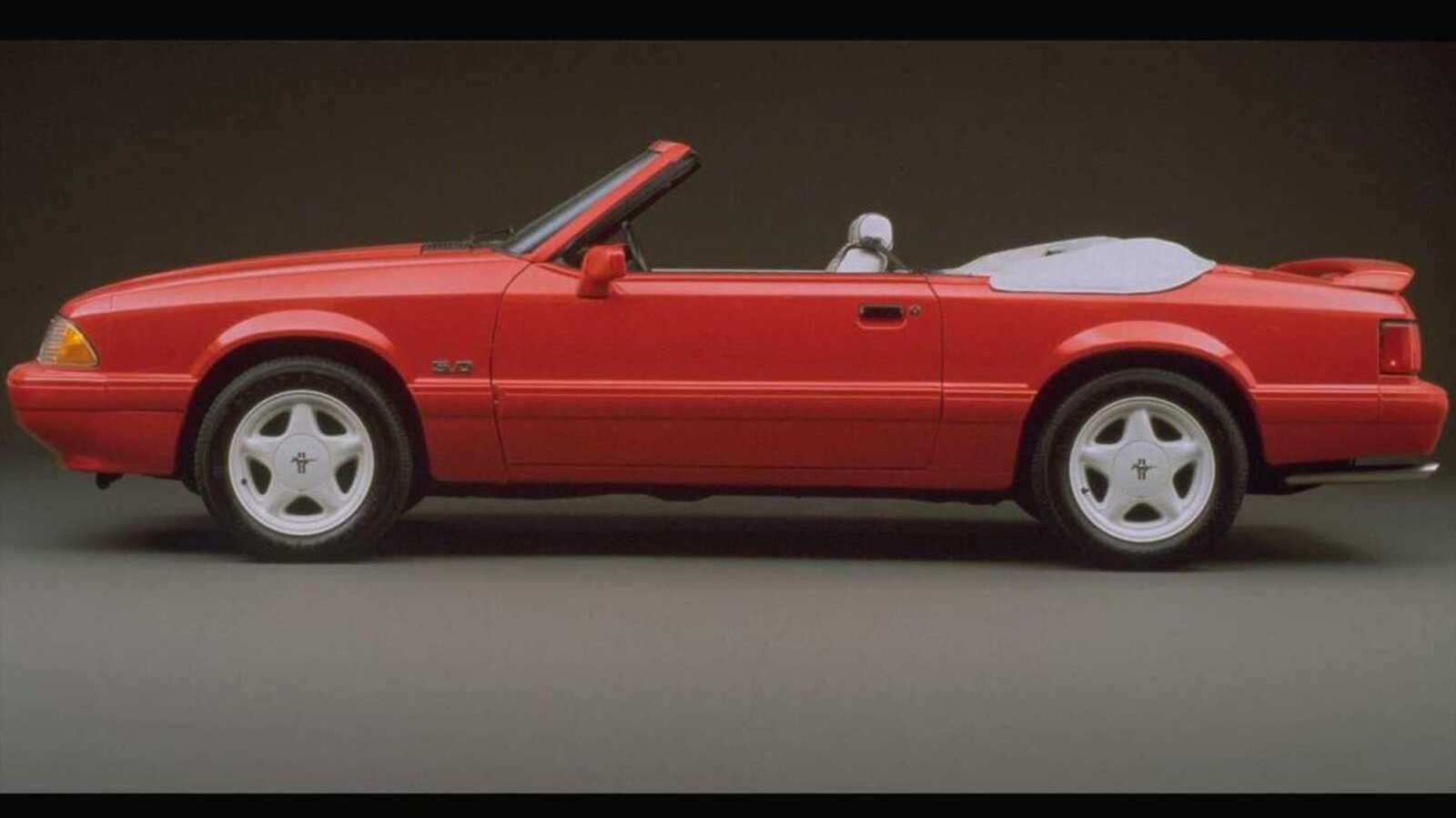 Eski Mustang Droptop'umu Değiştirmek İstiyorum! Hangi Arabayı Almalıyım?
